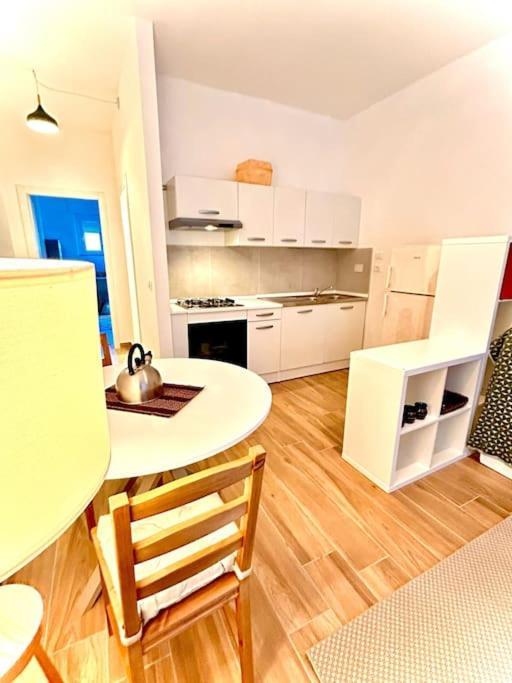 Nuovo Appartamento A Due Passi Dal Centro Turin Bagian luar foto